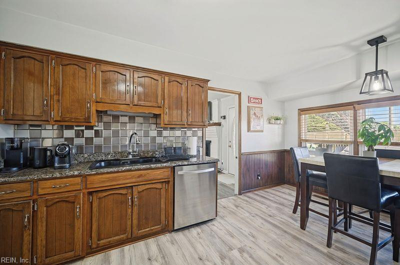 Photo 15 of 35 residential for sale in Virginia Beach virginia
