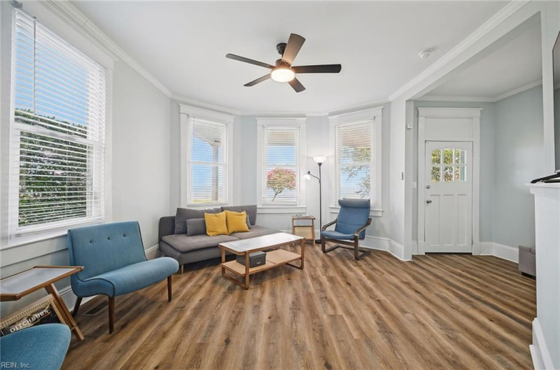 Photo 11 of 50 residential for sale in Newport News virginia