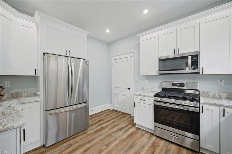 Photo 16 of 50 residential for sale in Newport News virginia