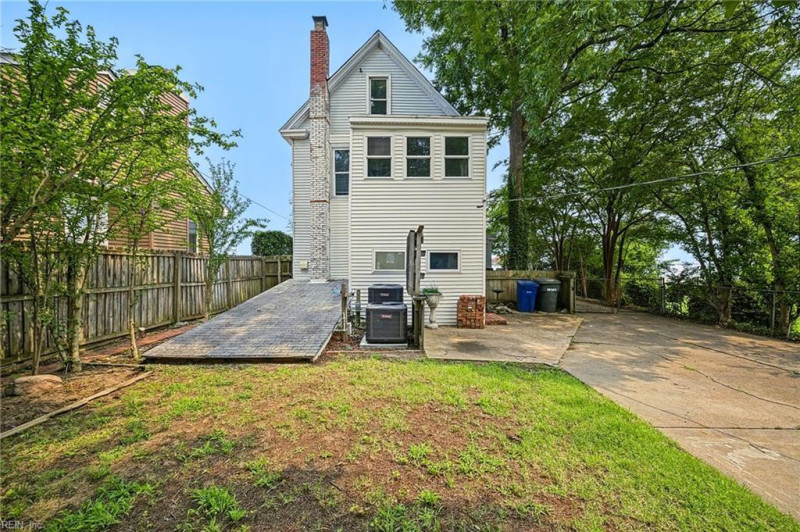 Photo 40 of 50 residential for sale in Newport News virginia