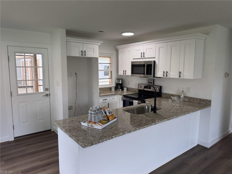 Photo 2 of 27 residential for sale in Newport News virginia Photo 2 of 27 residential for sale in Newport News virginia