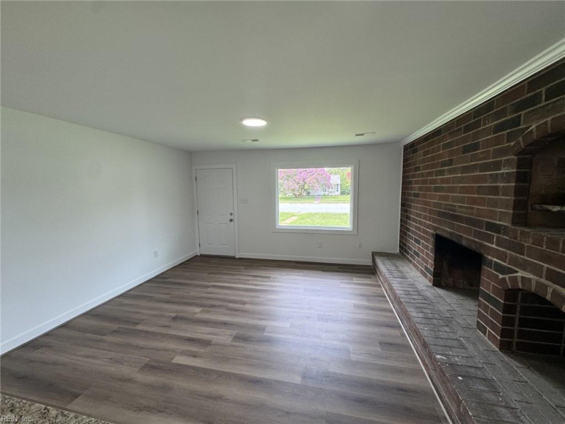 Photo 6 of 27 residential for sale in Newport News virginia Photo 6 of 27 residential for sale in Newport News virginia