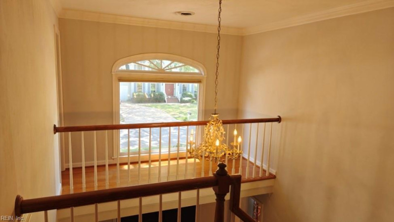 Photo 11 of 42 residential for sale in Chesapeake virginia