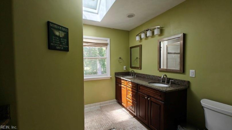 Photo 20 of 42 residential for sale in Chesapeake virginia