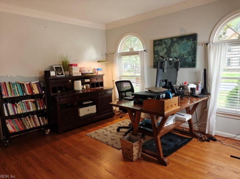 Photo 23 of 42 residential for sale in Chesapeake virginia