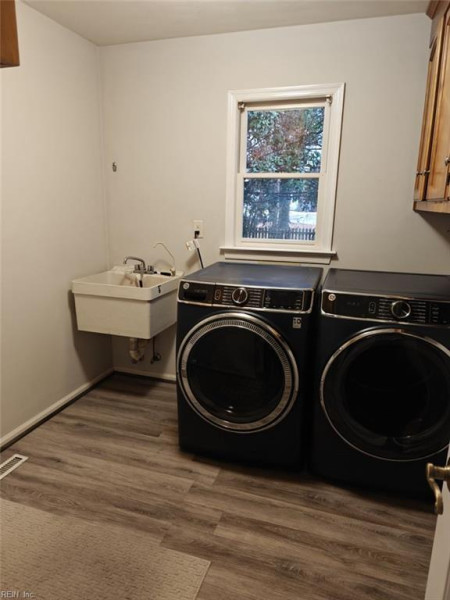 Photo 33 of 42 residential for sale in Chesapeake virginia