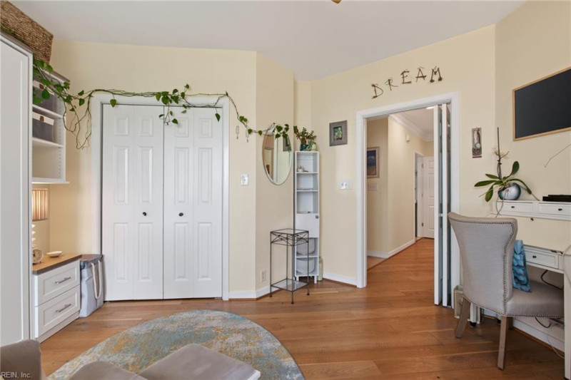 Photo 14 of 49 residential for sale in Virginia Beach virginia