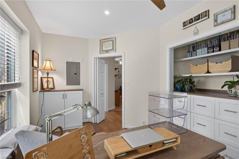 Photo 17 of 49 residential for sale in Virginia Beach virginia