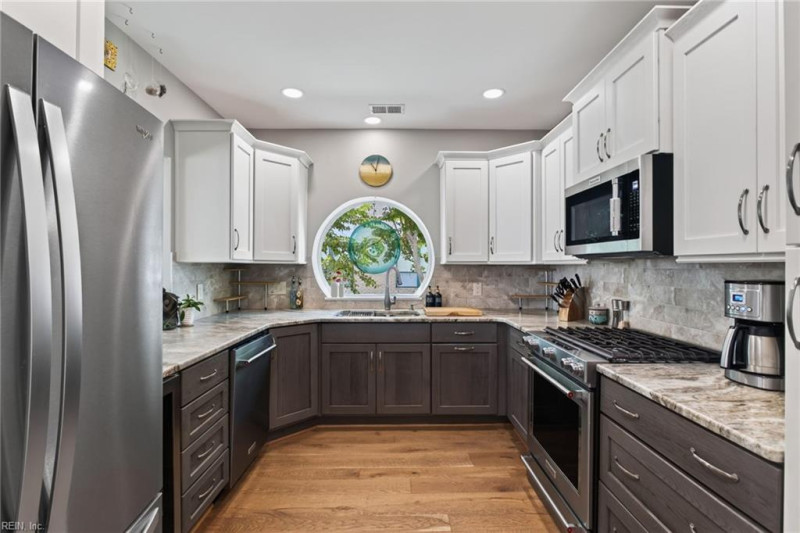 Photo 19 of 49 residential for sale in Virginia Beach virginia