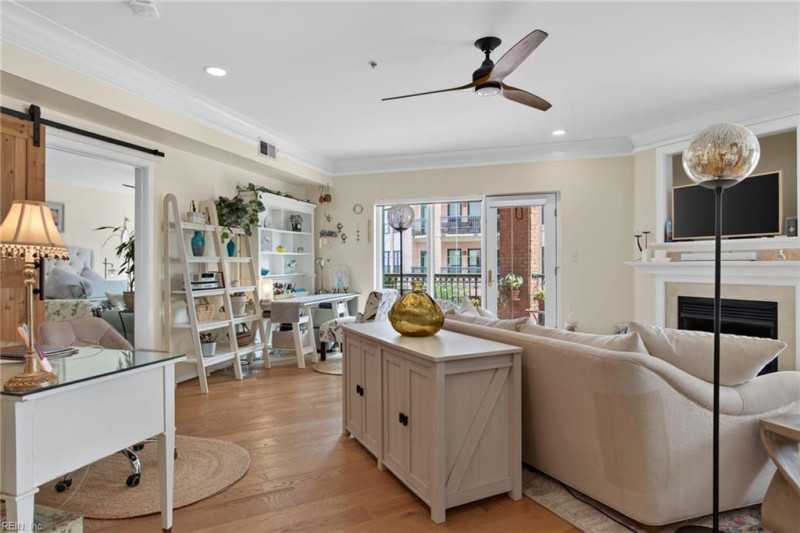 Photo 23 of 49 residential for sale in Virginia Beach virginia
