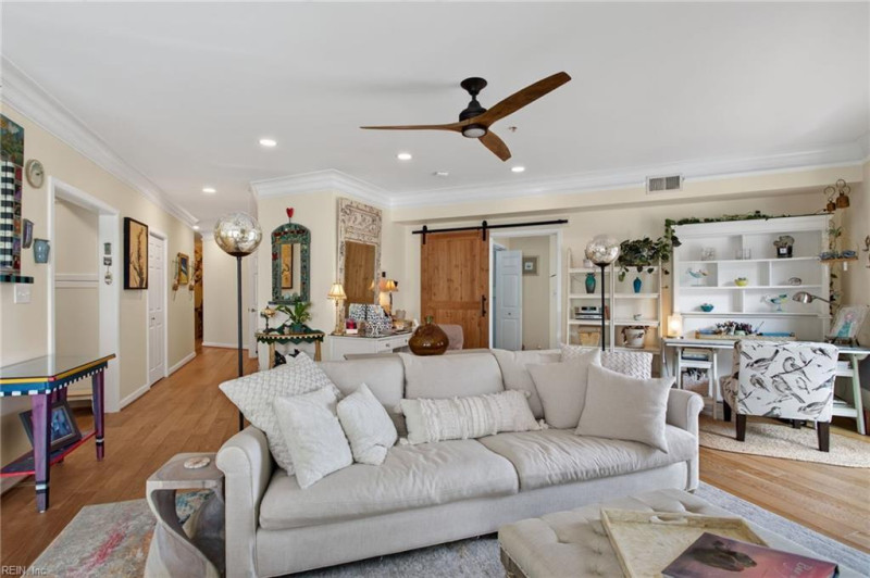 Photo 25 of 49 residential for sale in Virginia Beach virginia