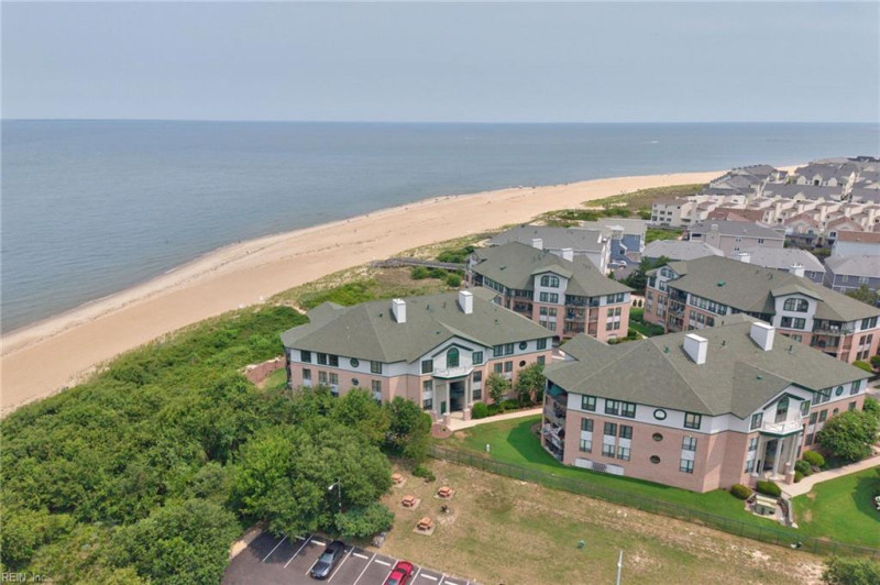 Photo 6 of 49 residential for sale in Virginia Beach virginia