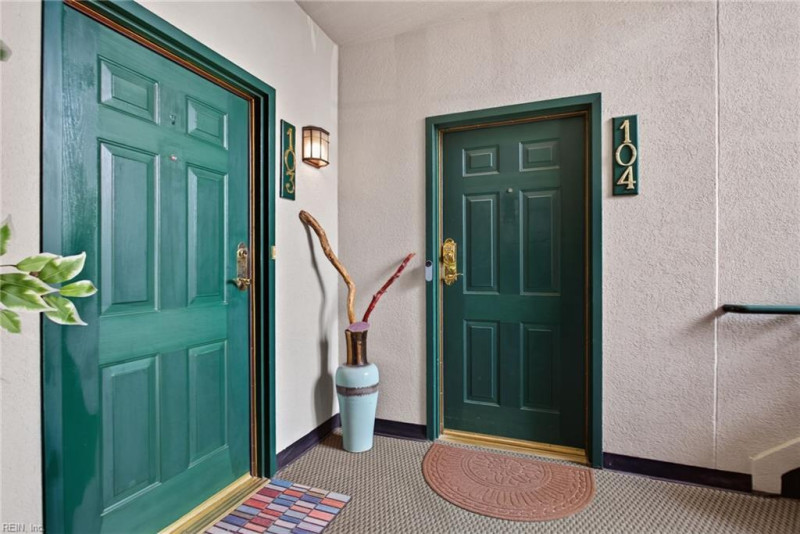 Photo 9 of 49 residential for sale in Virginia Beach virginia