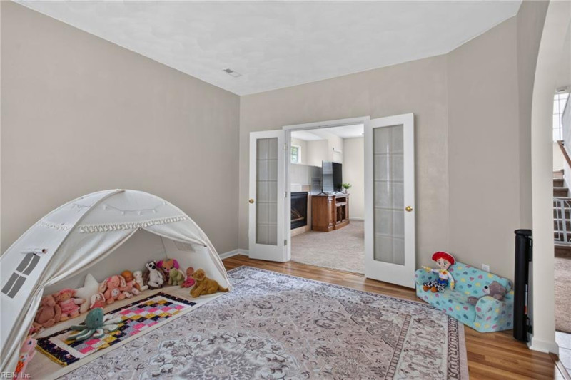 Photo 6 of 46 residential for sale in Chesapeake virginia Photo 6 of 46 residential for sale in Chesapeake virginia