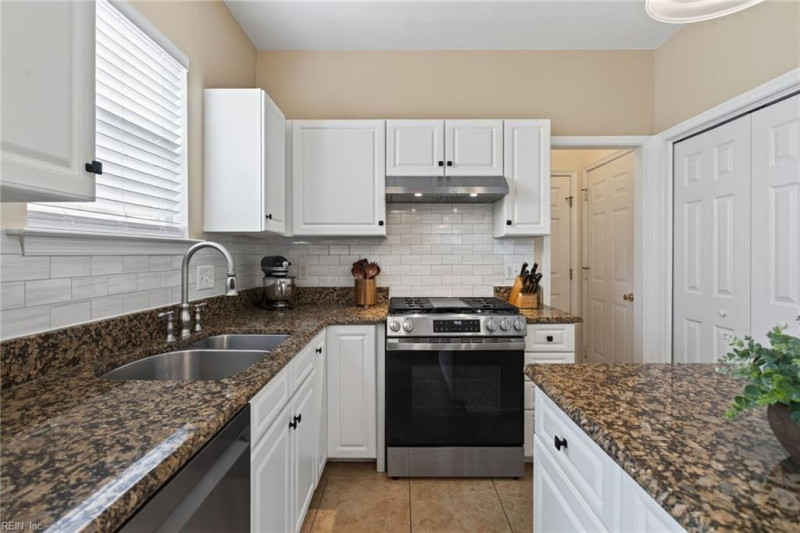 Photo 7 of 46 residential for sale in Chesapeake virginia Photo 7 of 46 residential for sale in Chesapeake virginia