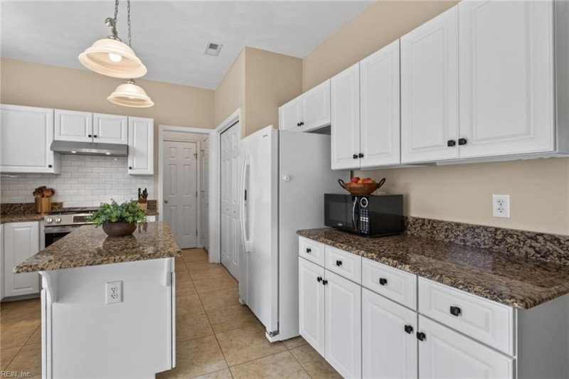 Photo 9 of 46 residential for sale in Chesapeake virginia Photo 9 of 46 residential for sale in Chesapeake virginia