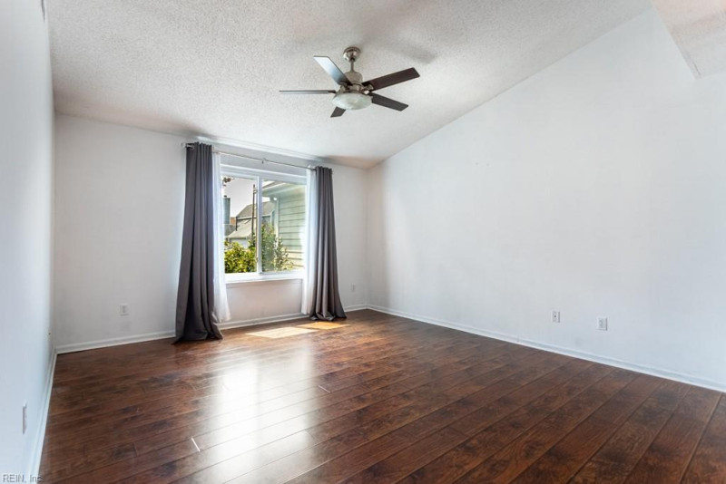 Photo 16 of 45 residential for sale in Newport News virginia