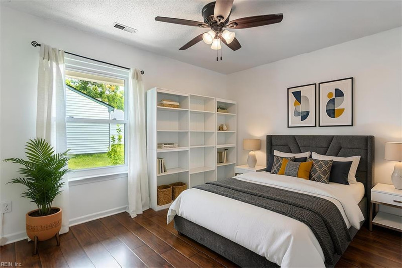 Photo 25 of 45 residential for sale in Newport News virginia