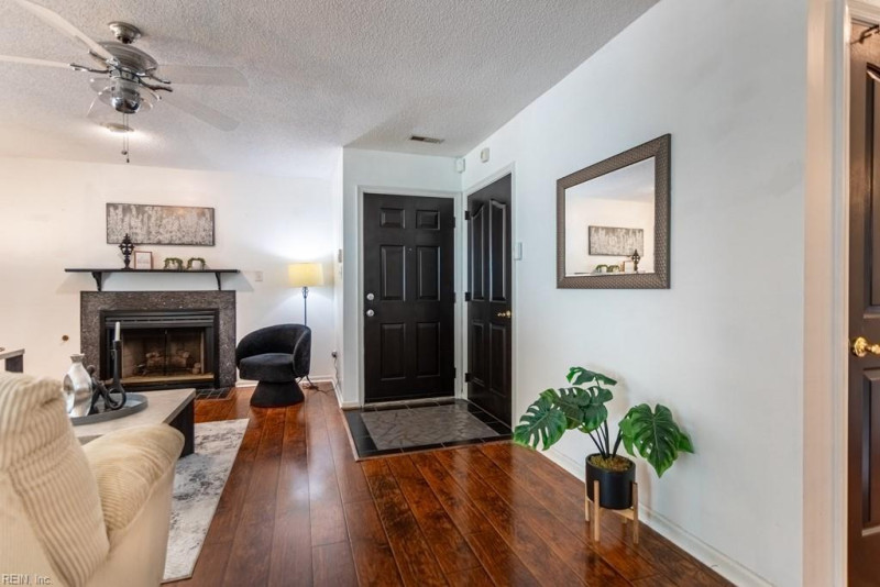 Photo 3 of 45 residential for sale in Newport News virginia