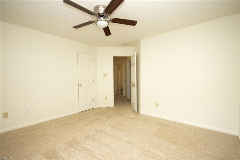 Photo 19 of 25 residential for sale in Chesapeake virginia