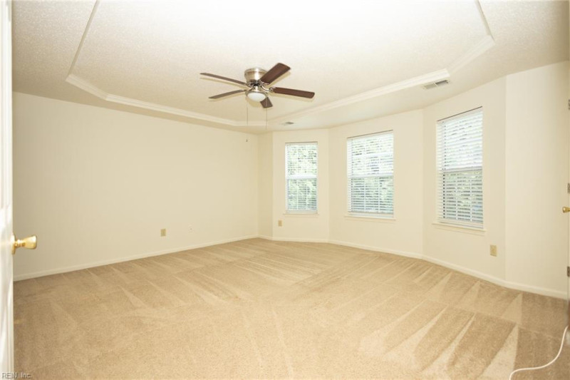 Photo 20 of 25 residential for sale in Chesapeake virginia
