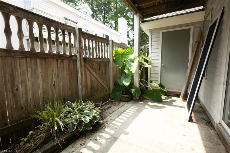 Photo 24 of 25 residential for sale in Chesapeake virginia