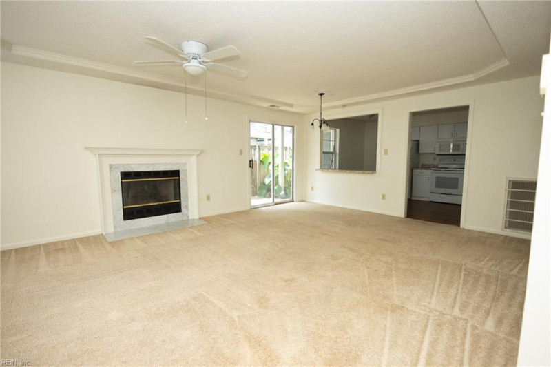 Photo 6 of 25 residential for sale in Chesapeake virginia