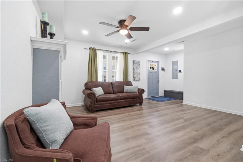 Photo 3 of 19 residential for sale in Norfolk virginia Photo 3 of 19 residential for sale in Norfolk virginia