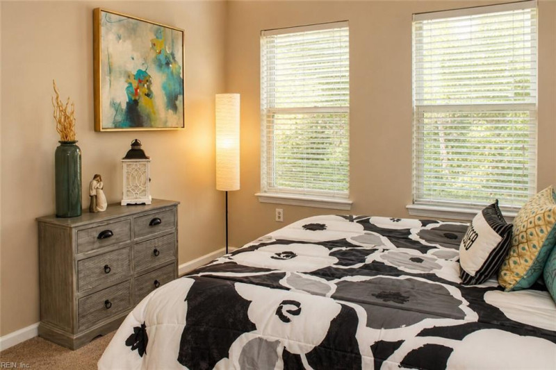 Photo 13 of 26 residential for sale in Norfolk virginia