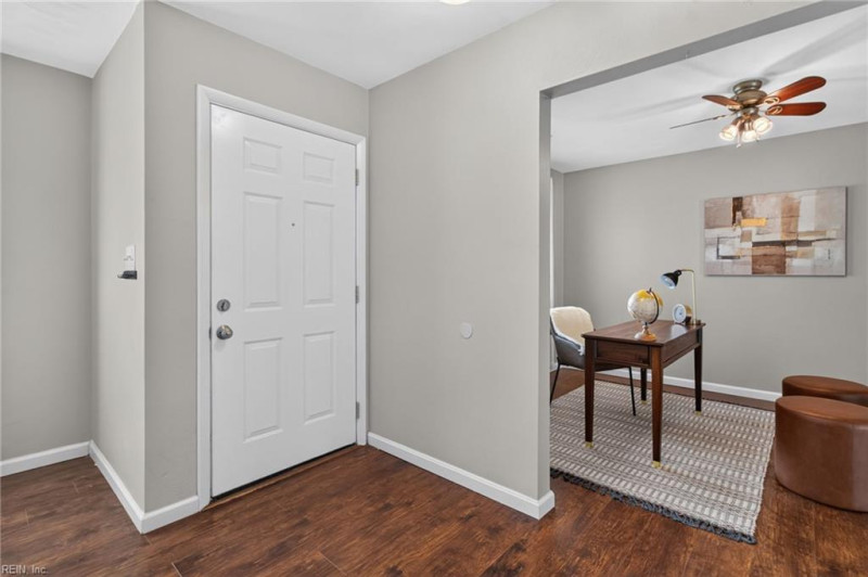 Photo 11 of 49 residential for sale in Virginia Beach virginia