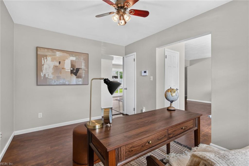 Photo 15 of 49 residential for sale in Virginia Beach virginia