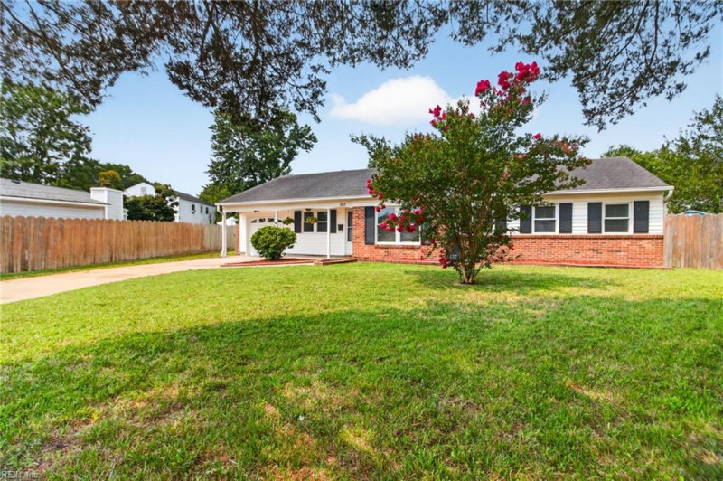 Photo 3 of 49 residential for sale in Virginia Beach virginia