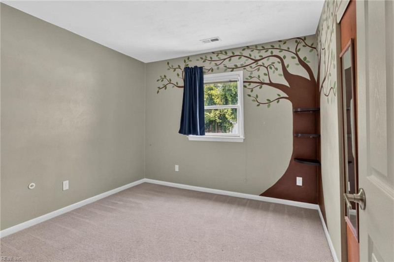 Photo 35 of 49 residential for sale in Virginia Beach virginia