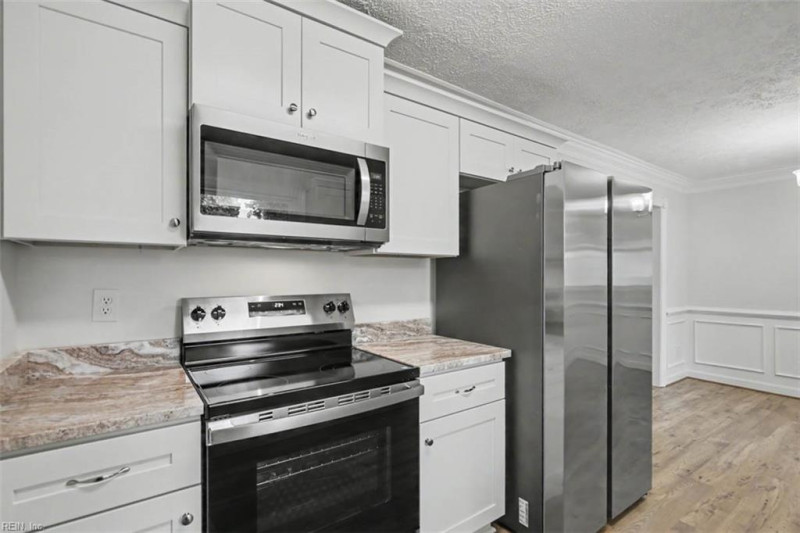 Photo 19 of 30 residential for sale in Newport News virginia