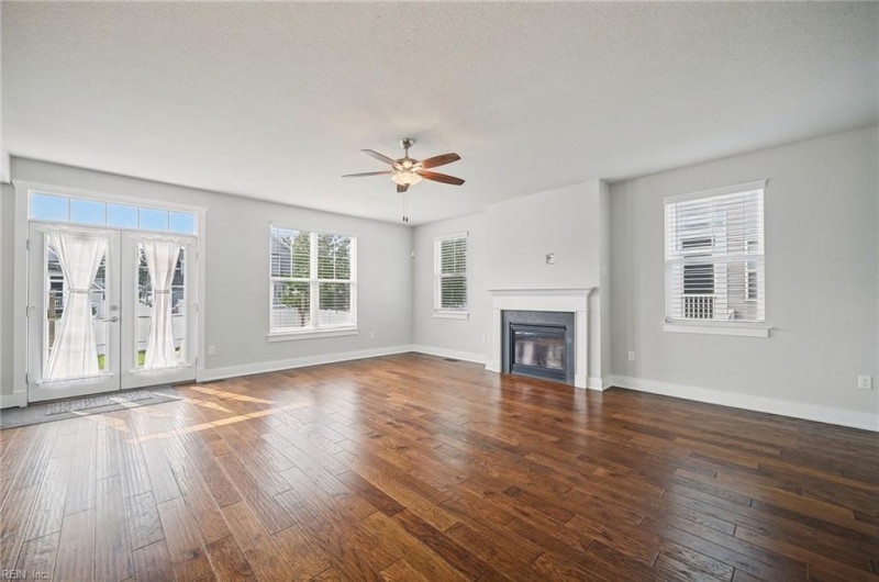 Photo 9 of 50 residential for sale in Chesapeake virginia Photo 9 of 50 residential for sale in Chesapeake virginia