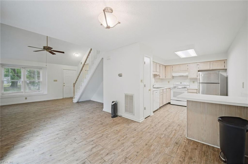 Photo 10 of 40 residential for sale in Chesapeake virginia Photo 10 of 40 residential for sale in Chesapeake virginia