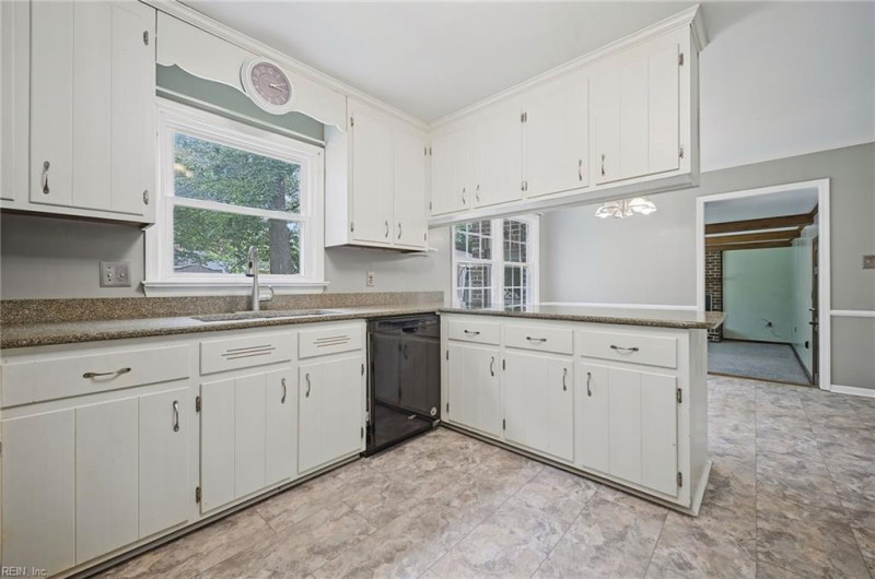 Photo 12 of 37 residential for sale in Newport News virginia Photo 12 of 37 residential for sale in Newport News virginia