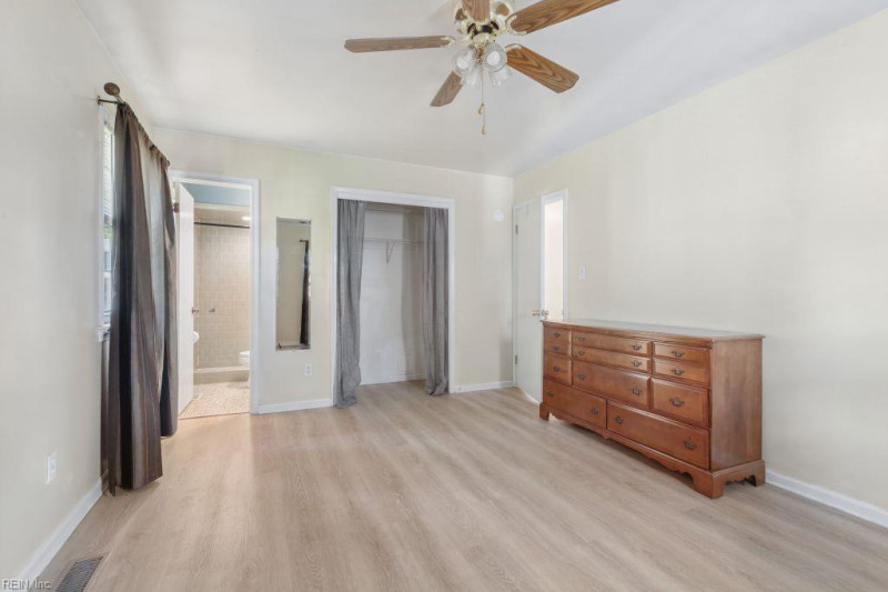 Photo 19 of 39 residential for sale in Newport News virginia