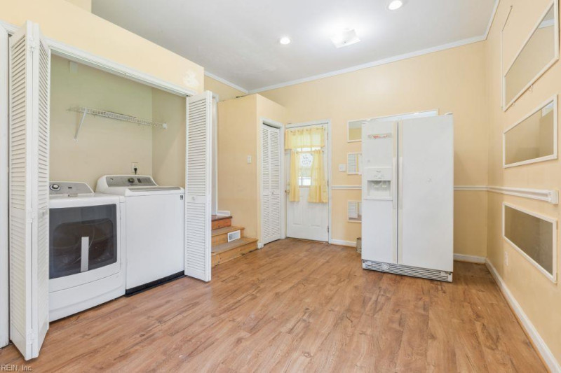 Photo 25 of 39 residential for sale in Newport News virginia