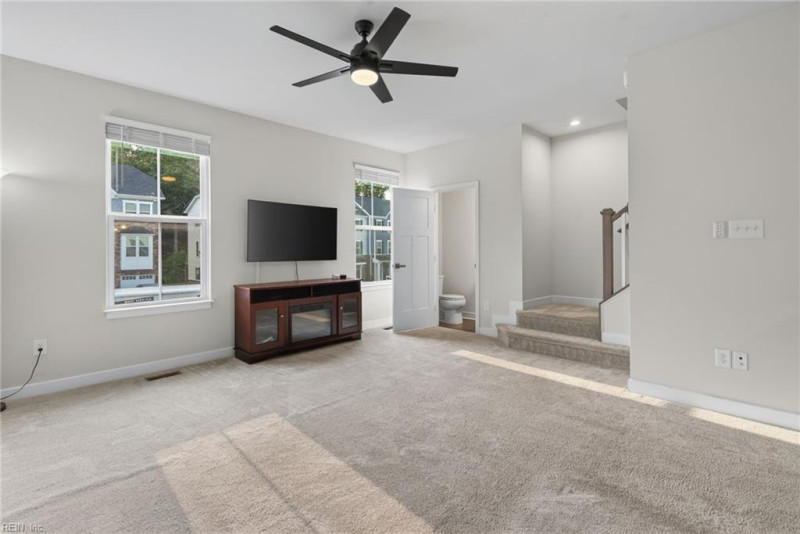 Photo 14 of 30 residential for sale in Poquoson virginia