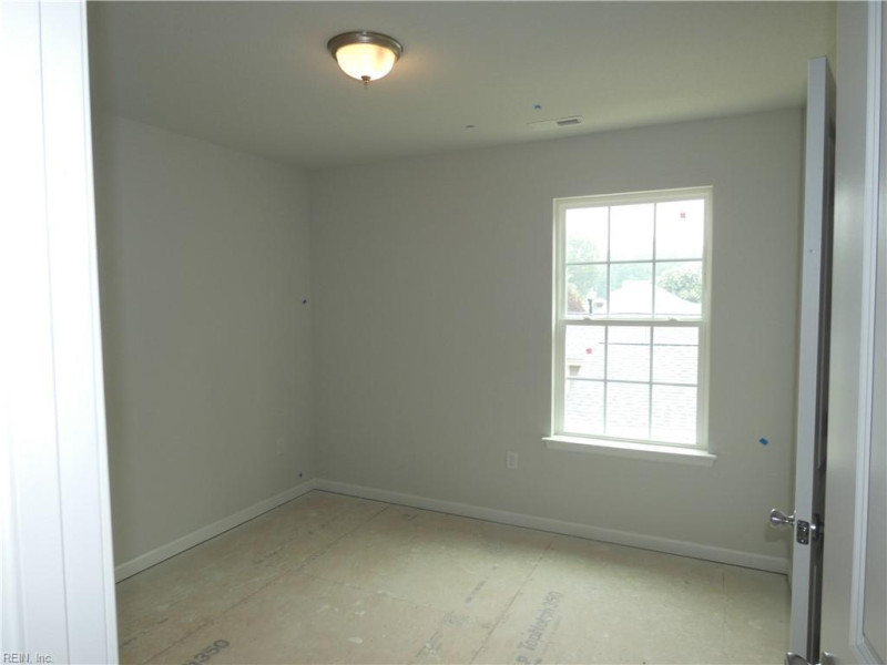Photo 17 of 49 residential for sale in Chesapeake virginia Photo 17 of 49 residential for sale in Chesapeake virginia