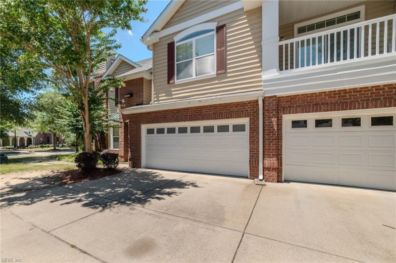 Photo 3 of 31 residential for sale in Newport News virginia