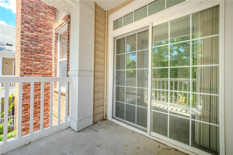 Photo 8 of 31 residential for sale in Newport News virginia