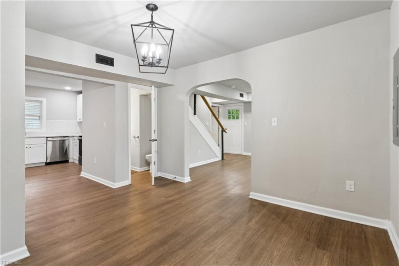 Photo 11 of 37 residential for sale in Newport News virginia
