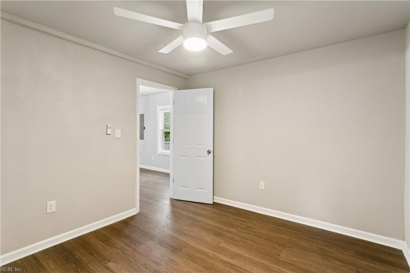 Photo 21 of 37 residential for sale in Newport News virginia