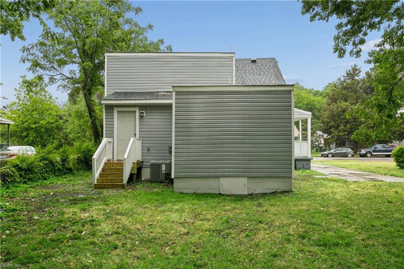 Photo 32 of 37 residential for sale in Newport News virginia