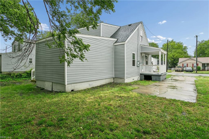 Photo 33 of 37 residential for sale in Newport News virginia