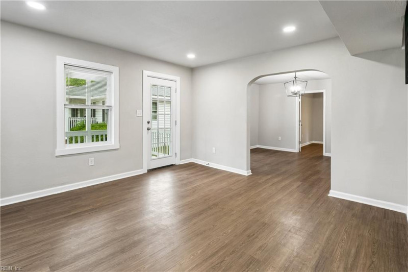 Photo 7 of 37 residential for sale in Newport News virginia