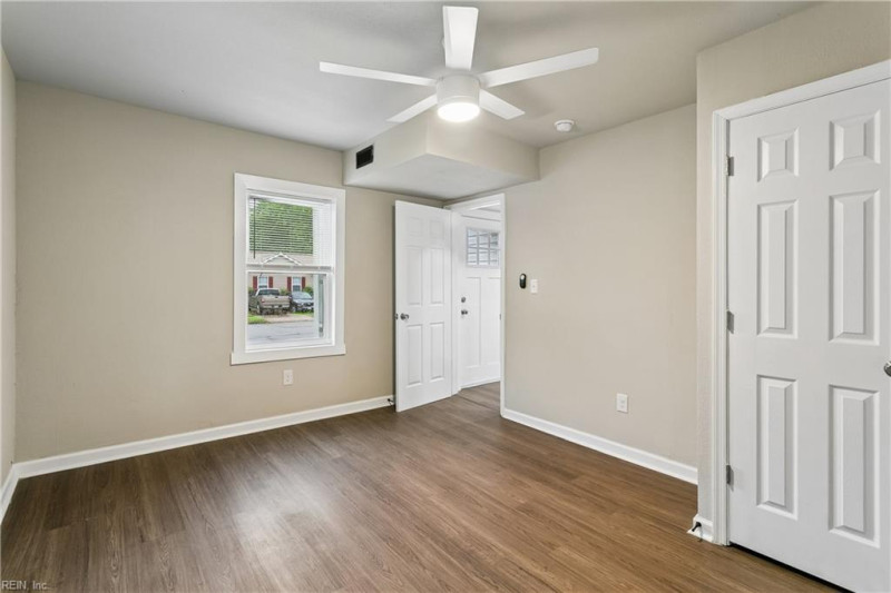 Photo 9 of 37 residential for sale in Newport News virginia