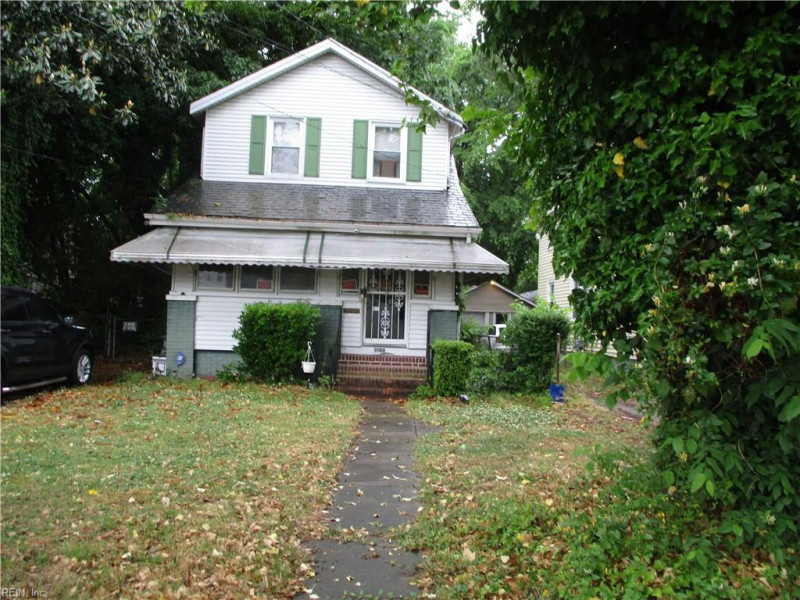 Photo 1 of 27 residential for sale in Portsmouth virginia